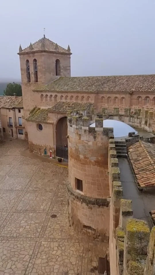 ¡Monteagudo de las Vicarías es un pueblo de mucha altura!
Desde su castillo podemos comprobar por qué este pueblo pertenece a la lista de los Pueblos más Bonitos de España